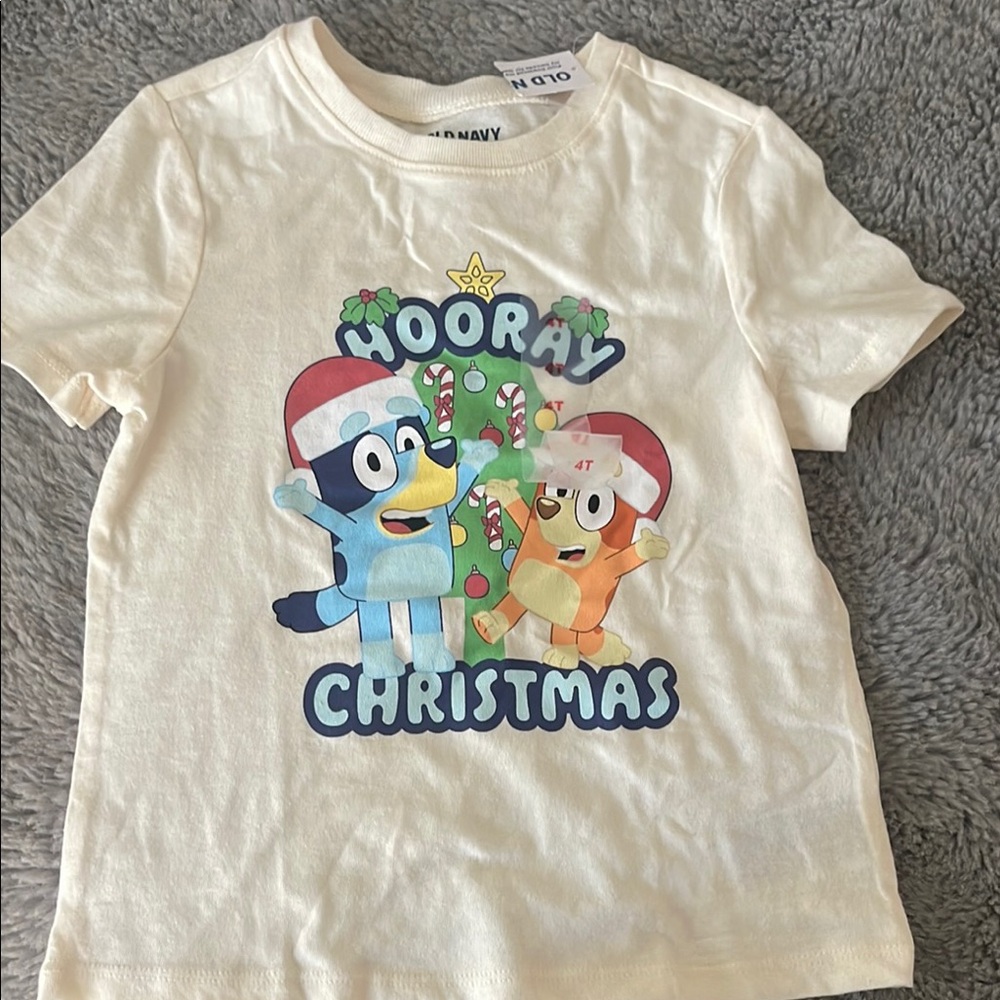 🌈 Old Navy Cream Holiday Bluey Bingo Christmas Holiday Sz 4T Tee NEW